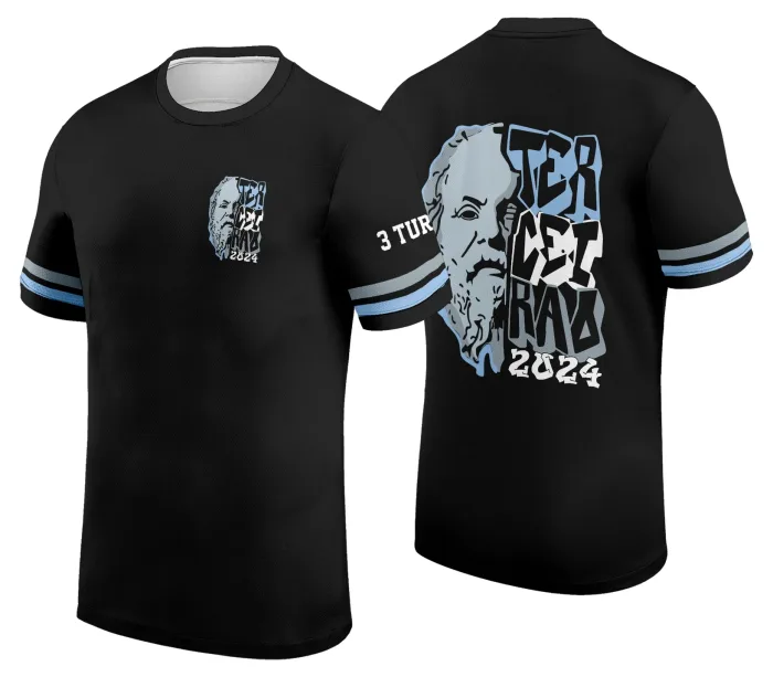 Camiseta unissex preta com logo no peito e estampa grande nas costas com tema Terceirão 2026 Socrates, ideal para estudantes que querem marcar o fim do ensino médio com estilo.