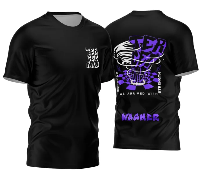 Camiseta unissex preta com logo no peito e estampa grande nas costas, tema Terceirão 2026 estilo Furacão, perfeita para estudantes que querem mostrar orgulho e atitude.