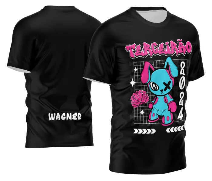 Camiseta unissex preta com logo no peito e estampa grande nas costas com tema Terceirão 2026, perfeita para estudantes comemorarem o fim do ensino médio com estilo.