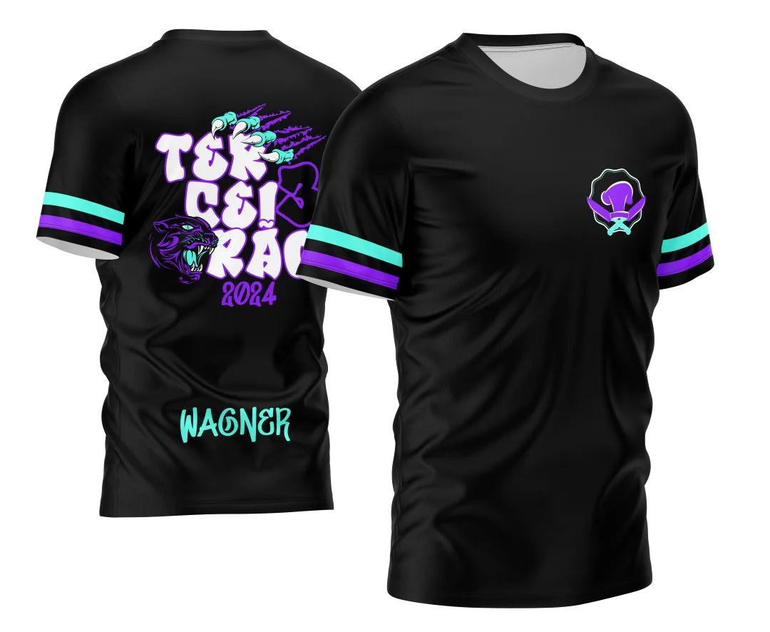 Foto de camiseta preta unissex com logo no peito e estampa grande nas costas, tema Terceirão Pantera Negra Impactante, estilo moderno e vibrante para jovens.