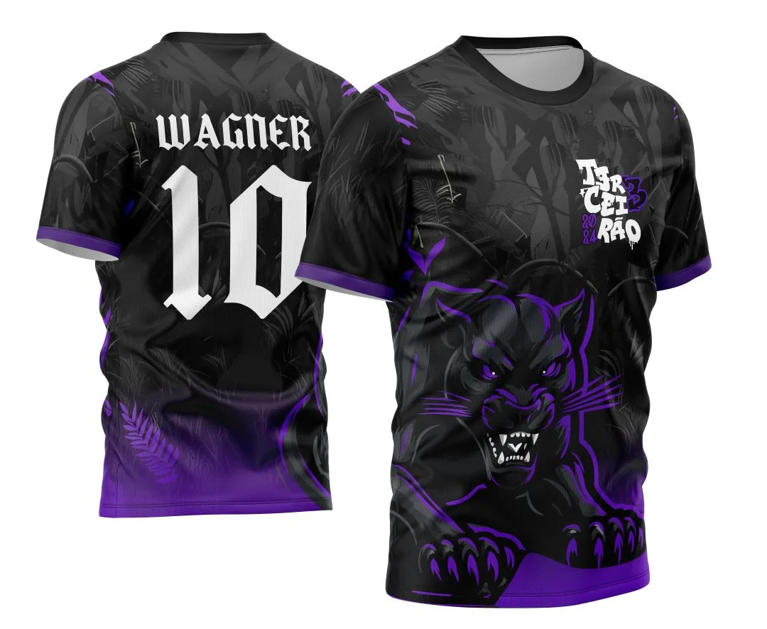 Camiseta preta unissex com logo no peito e estampa grande nas costas destacando Terceirão Pantera Negra com impressão marcante, ideal para uso casual ou eventos escolares.