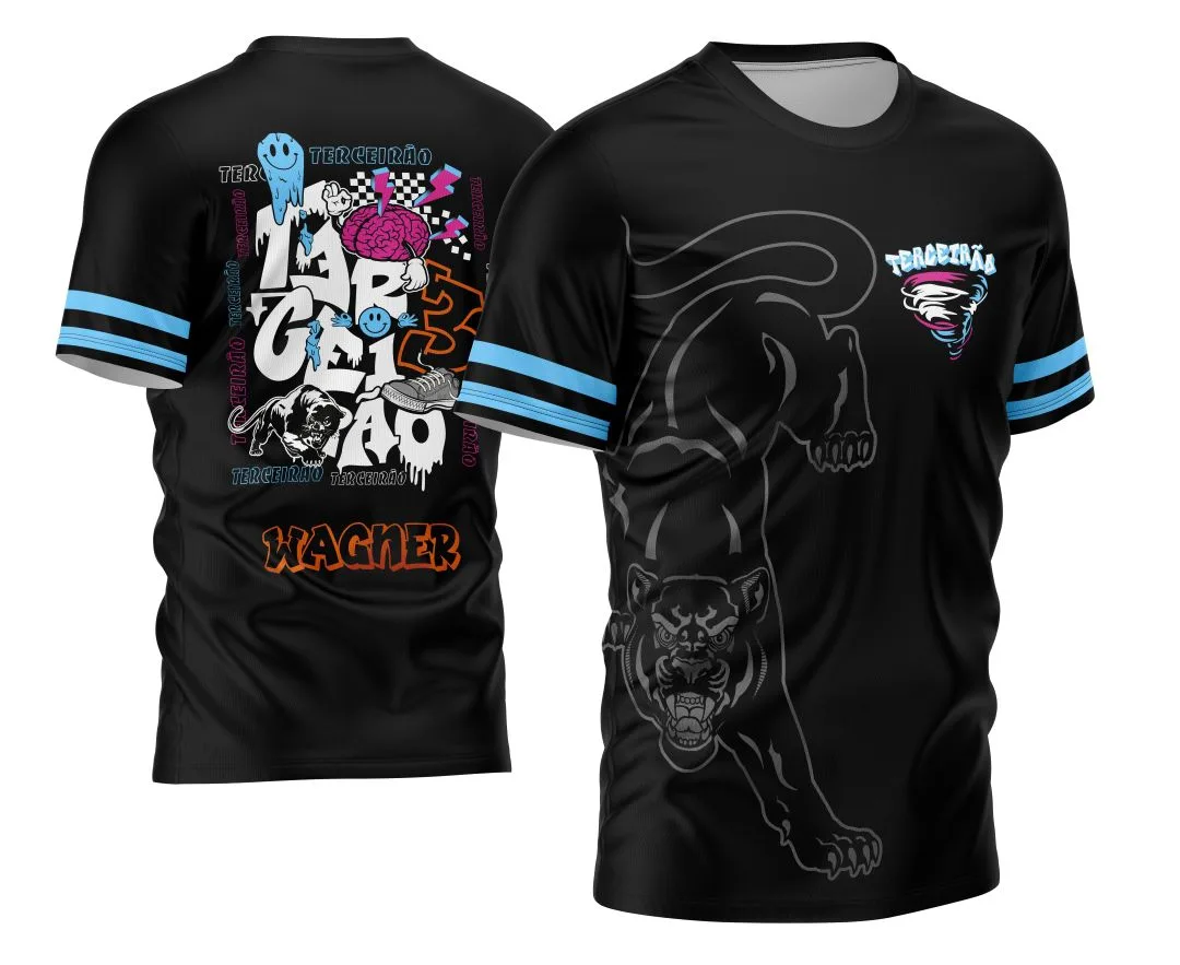 Camiseta unissex preta com logo no peito e estampa grande nas costas do Terceirão com Pantera e Furacão estilo 2020s, visual moderno e atraente, perfeita para estudantes e eventos escolares.