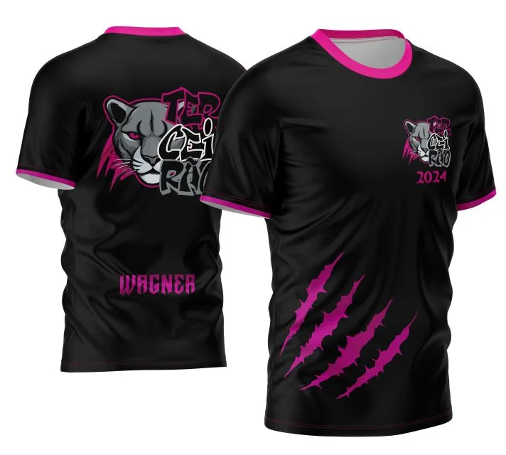 Camiseta unissex preta com logo no peito e estampa grande nas costas com temática Terceirão 2026 inspirada na Pantera Negra, design moderno e marcante para estudantes.